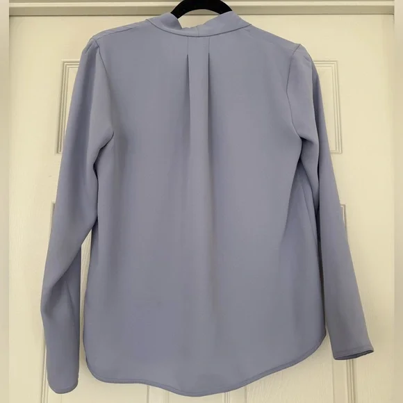 Aritzia Babaton Power Blouse in Periwinkle - Picture 4 of 7